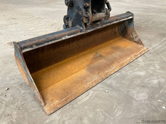 μίνι εκσκαφέας Hitachi ZX 26 U-6 CR