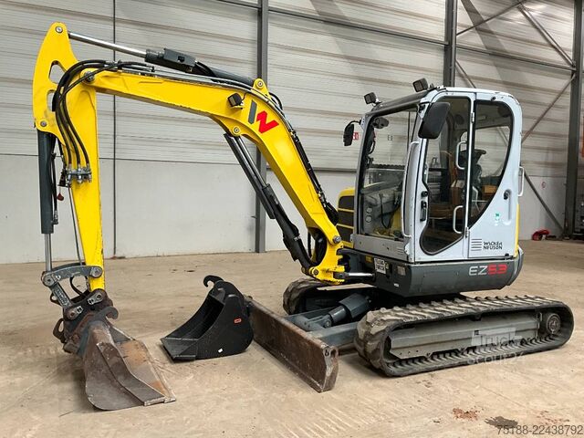 حفارة صغيرة Neuson EZ 53