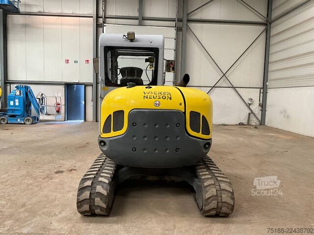 حفارة صغيرة Neuson EZ 53
