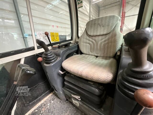 μίνι εκσκαφέας Terex TC 37