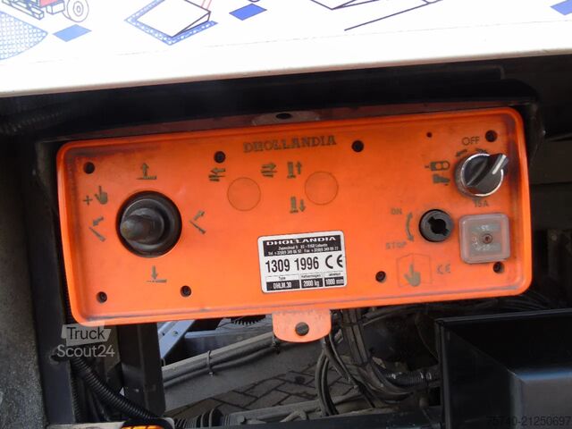 Suitcase Volvo FL 16.240 + euro 5 + lift + 16t + MANUAL