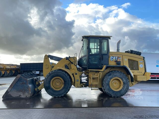 Loader Caterpillar 930M
