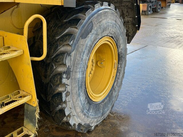 Loader Caterpillar 930M