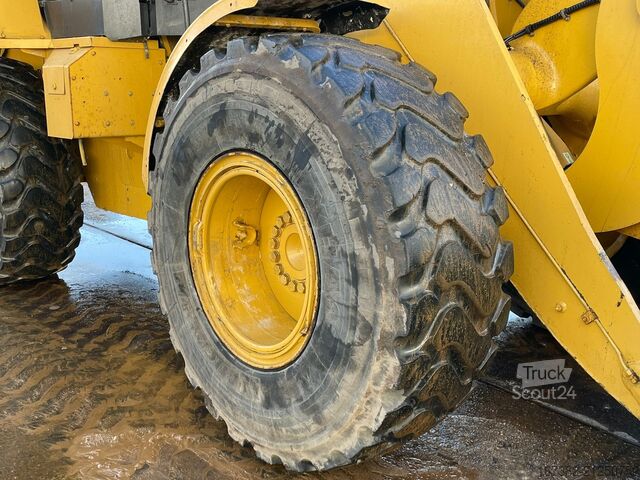 Loader Caterpillar 930M