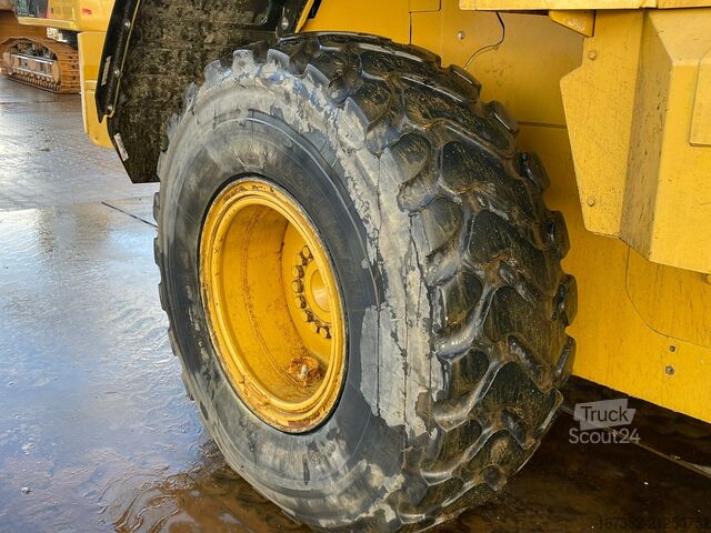 Loader Caterpillar 930M