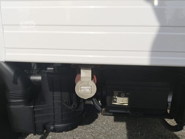 Furgone refrigerato Nissan NT 400 CABSTAR