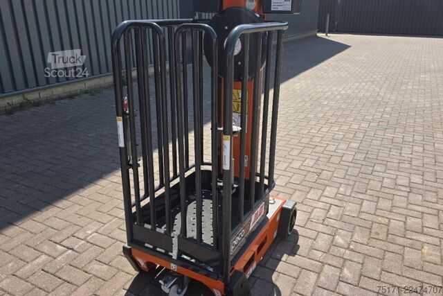 Kloubová teleskopická pracovní plošina JLG PECOLIFT PUSH AROUND, 3.50m Working Height, Own We