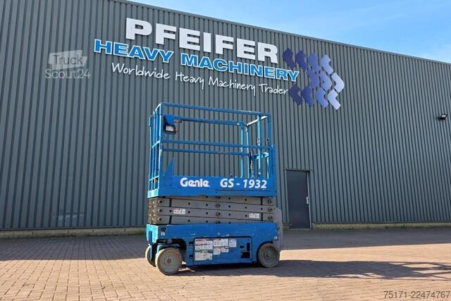 Scherenhebebühne Genie GS1932 Electric, Working Height 7.8 m, 227kg Capac