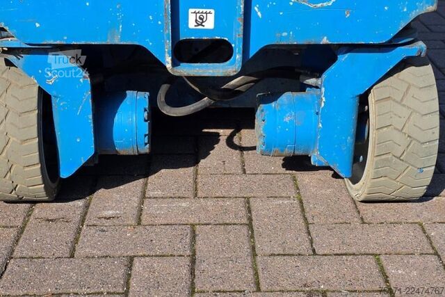 Scherenhebebühne Genie GS1932 Electric, Working Height 7.8 m, 227kg Capac