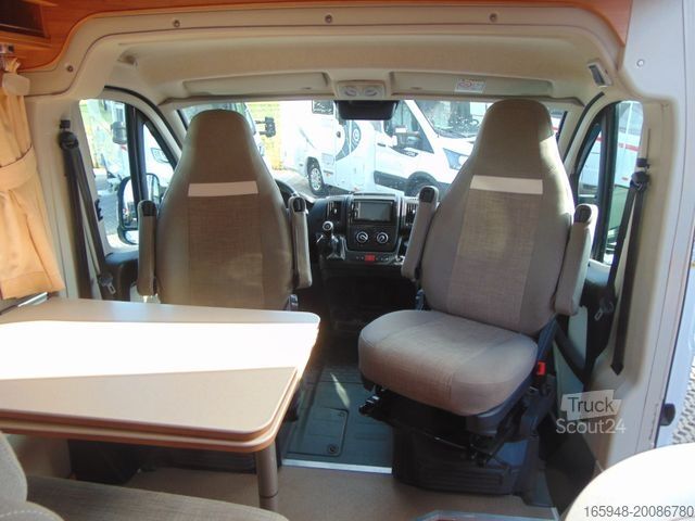 Τροχόσπιτο αυτοκινούμενο PÖSSL 2Win Vario Hochdach - Motor nur 3000 Km