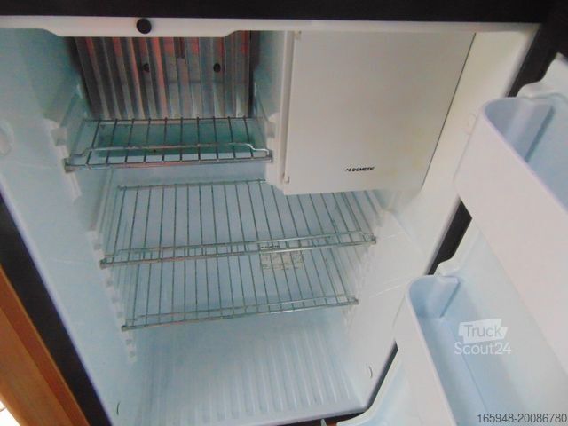 Τροχόσπιτο αυτοκινούμενο PÖSSL 2Win Vario Hochdach - Motor nur 3000 Km