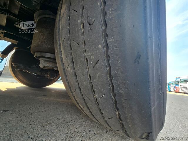 Kopperipuoliperävaunu STAS S300ZX * SCHUBBODEN * 2X LIFT * 2X PALETTENK. *