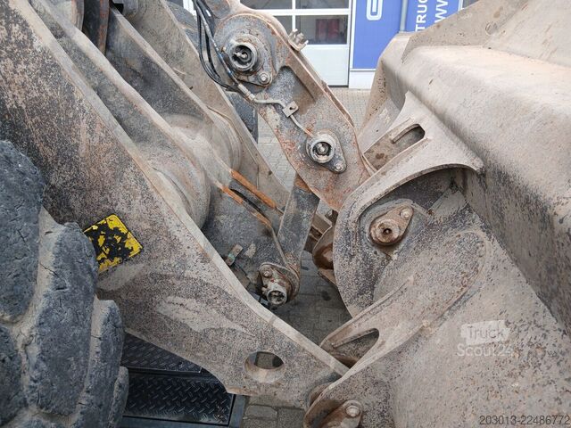 Hjullæsser VOLVO L180H Radlader 29,7 t *Waage *12.069 h