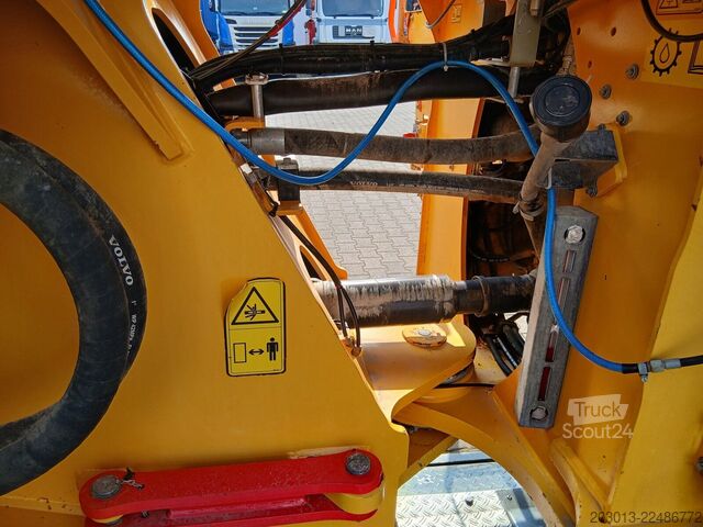 Hjullæsser VOLVO L180H Radlader 29,7 t *Waage *12.069 h