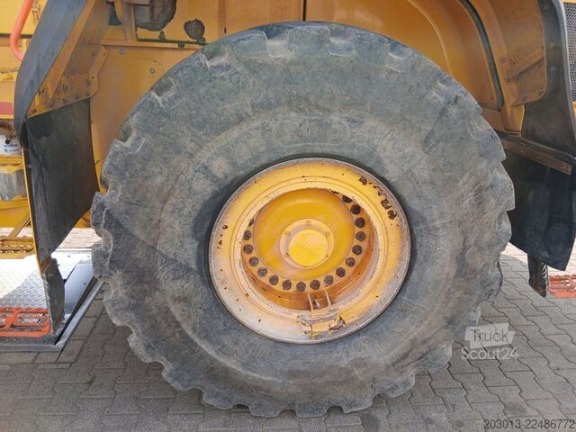Hjullæsser VOLVO L180H Radlader 29,7 t *Waage *12.069 h