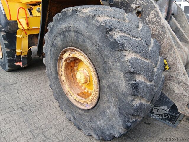 Hjullæsser VOLVO L180H Radlader 29,7 t *Waage *12.069 h