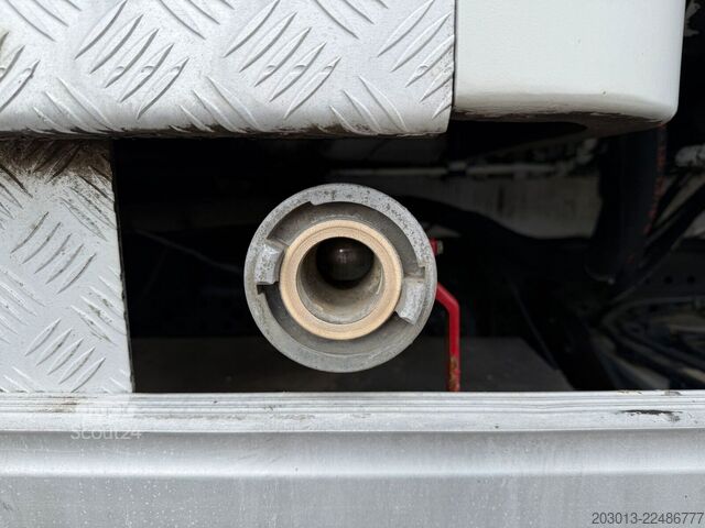 Betonpumpen-LKW MERCEDES-BENZ AROCS 4451 8x4 EURO 6 Betonpumpe SERMAC 5RZ51