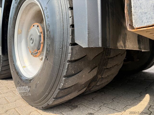 Betonpumpen-LKW MERCEDES-BENZ AROCS 4451 8x4 EURO 6 Betonpumpe SERMAC 5RZ51