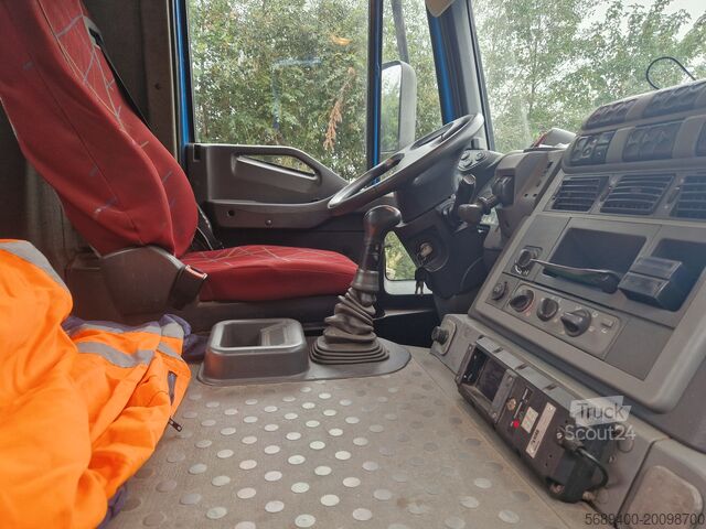 Autokran Pritsche offen  Iveco Trakker