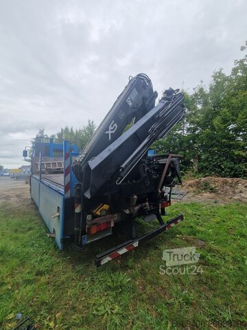 Autokran Pritsche offen  Iveco Trakker