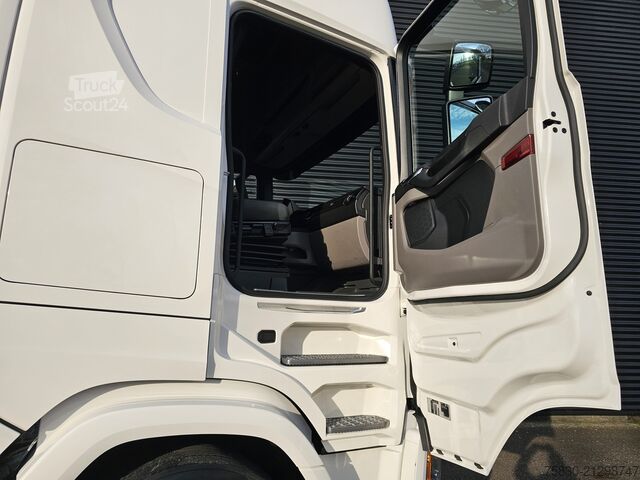 MTS standard Scania S660 V8 / 6x2 BOOGIE / RETARDER / FULL AIR