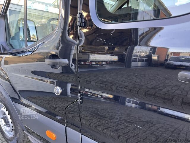 Грузоподъемная платформа Ford Transit 350 2.0 TDCI L4 DC Cruise controle Trek...