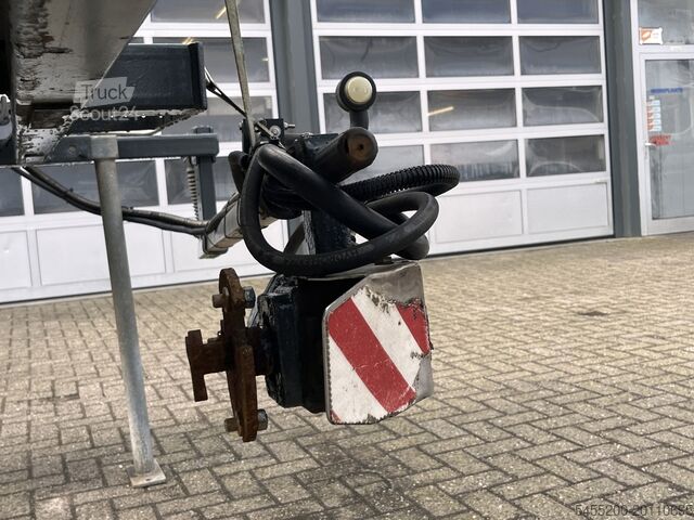 Spredervogn Nido Zoutstrooier Stratos met Bedieningskast Wielaandrijving 1.5 ...