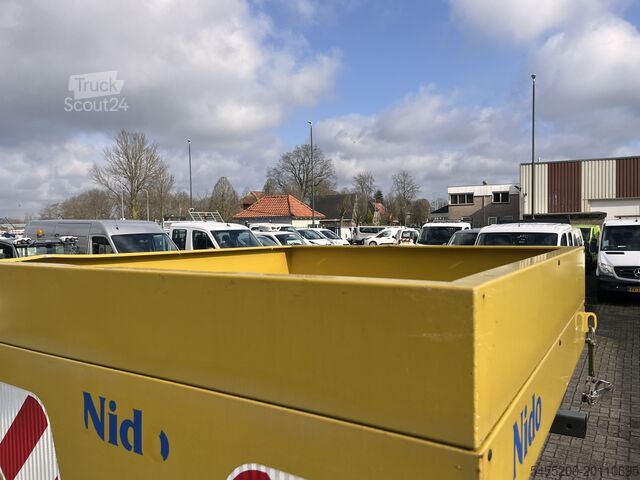 Trosilni vagon Nido Zoutstrooier Stratos met Bedieningskast Wielaandrijving 1.5 ...
