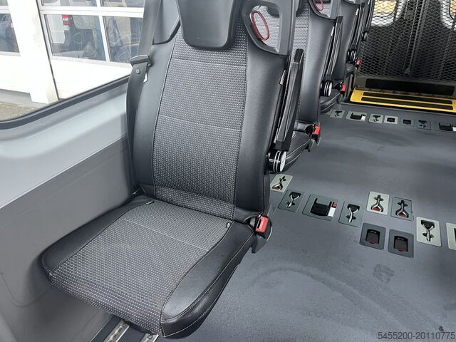 Přeprava invalidních vozíků Mercedes-Benz Sprinter Rolstoelbus 9-persoons 313 2.2 CDI 366...