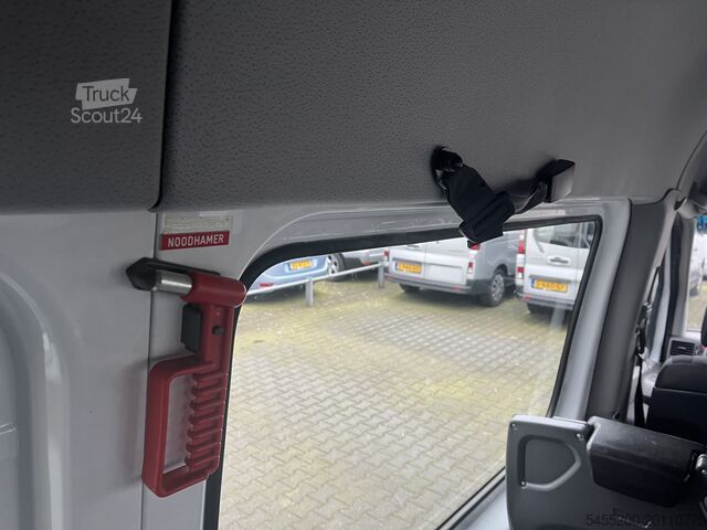 Přeprava invalidních vozíků Mercedes-Benz Sprinter Rolstoelbus 9-persoons 313 2.2 CDI 366...