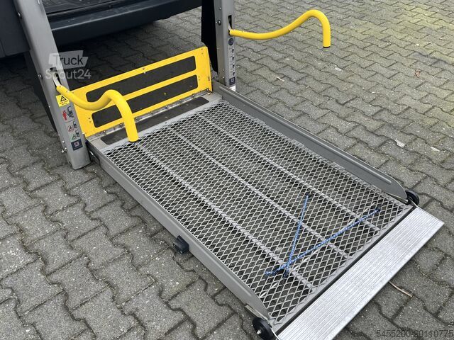 Přeprava invalidních vozíků Mercedes-Benz Sprinter Rolstoelbus 9-persoons 313 2.2 CDI 366...