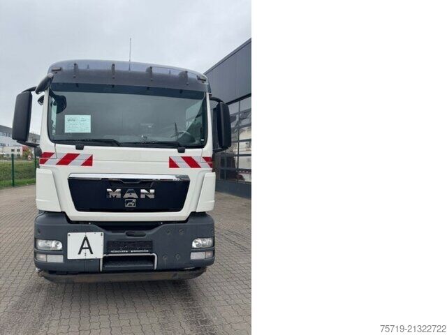 Vuilniswagen MAN 26.320 6x2 TGS