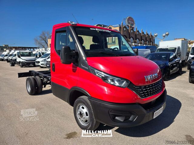 șasiu de dubă Iveco DAILY 35-21 ANNO 2021 CAMB AUTOM PASSO 3