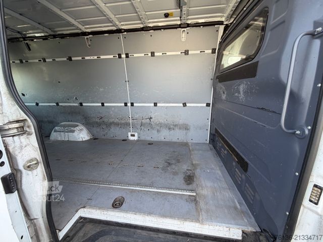 Hög tak skåpbil MERCEDES-BENZ Sprinter 314 CDI Automatik Klima Standh Maxi