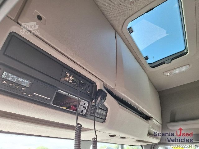 Стандартен влекач Scania R 460 A4x2NA