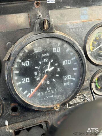 Автокран Volvo Skid Steer Loader w/ Jonsred Crane