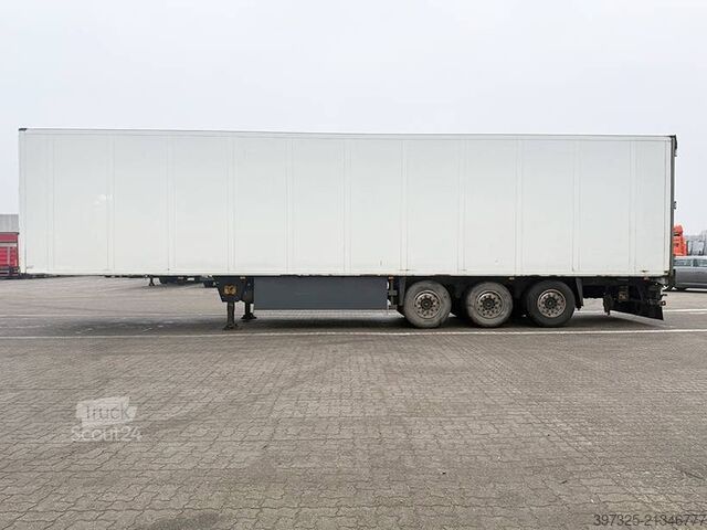 Рефрижераторная/морозильная транспортировка Schmitz Cargobull Refrigerated trailer / Kühlauflieger / Køletrailer