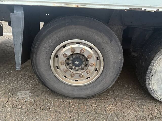 Рефрижераторная/морозильная транспортировка Schmitz Cargobull Refrigerated trailer / Kühlauflieger / Køletrailer