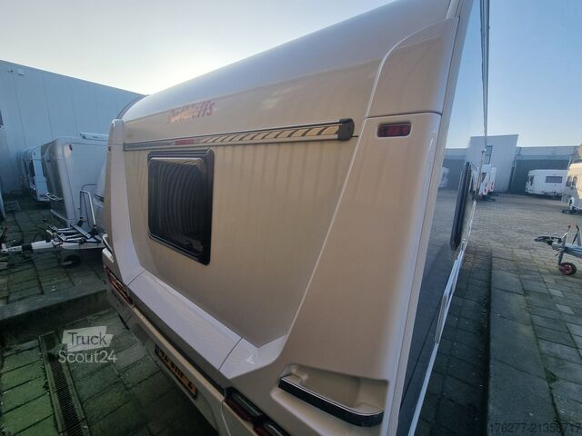 Rulotă de turism Dethleffs Nomad 650 RQT