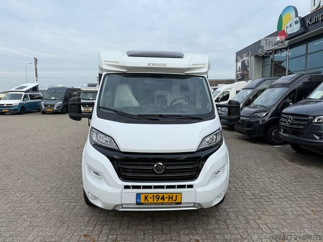 Meio-integral Knaus Sky TI 700 MEG Platinum Ed. Fiat