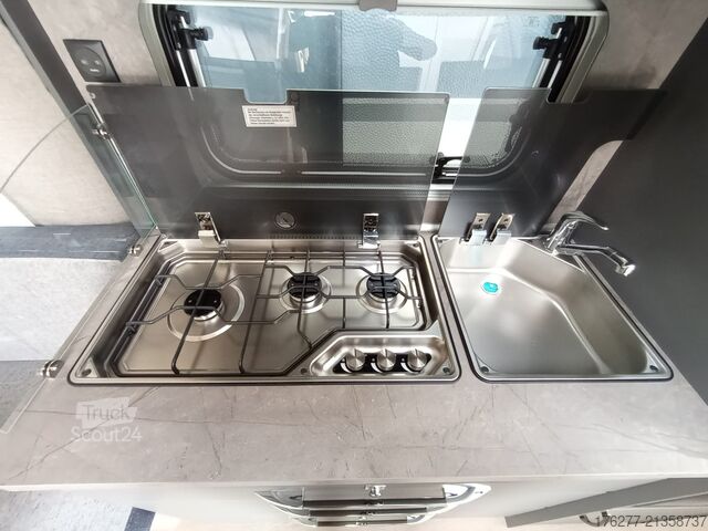 Caravane de tourisme Hobby De Luxe 460 UFe