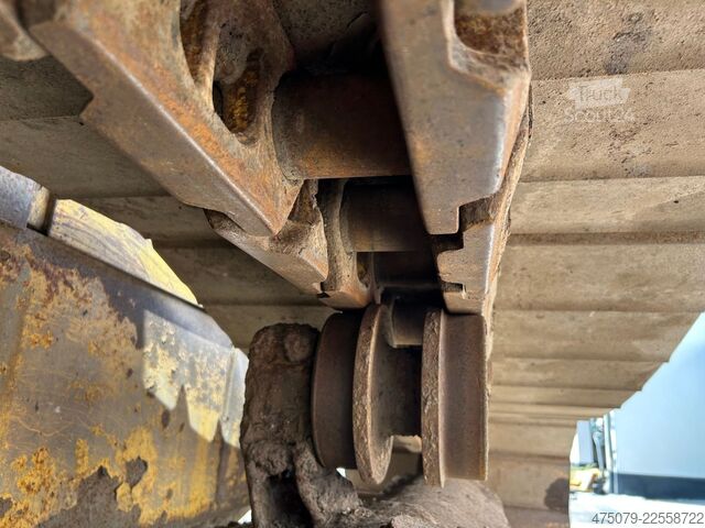 Yol silindiri KOMATSU D 65 PX - 18 **Ketten und Laufwerk NEU**