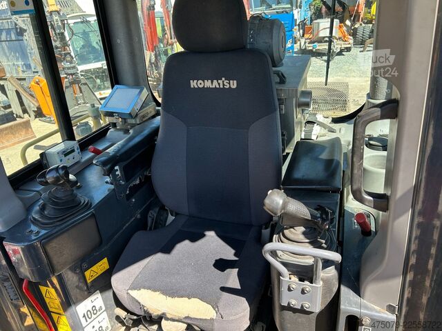 Yol silindiri KOMATSU D 65 PX - 18 **Ketten und Laufwerk NEU**
