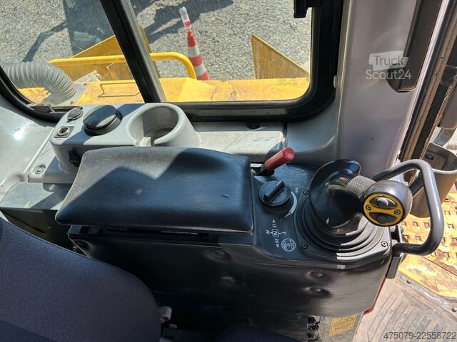 Yol silindiri KOMATSU D 65 PX - 18 **Ketten und Laufwerk NEU**