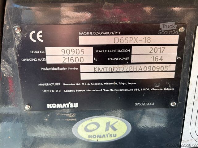 Yol silindiri KOMATSU D 65 PX - 18 **Ketten und Laufwerk NEU**
