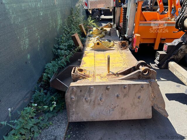 Yol silindiri KOMATSU D 65 PX - 18 **Ketten und Laufwerk NEU**