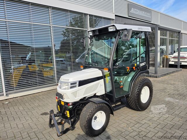 آخر ISEKI TM 3267 Limited Edition 4x4 Allrad nur 276 STD