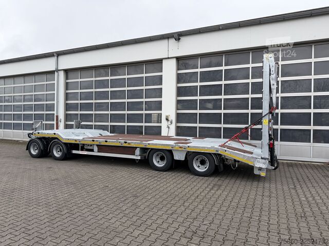Matala lavetti perävaunu Möslein T 4 VB H2  neuer 4 Achs Tieflader hydraulischen Rampen