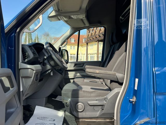 Furgon VOLKSWAGEN CRAFTER GLASGESTEL TRAILER ASSIST KLIMA AHK