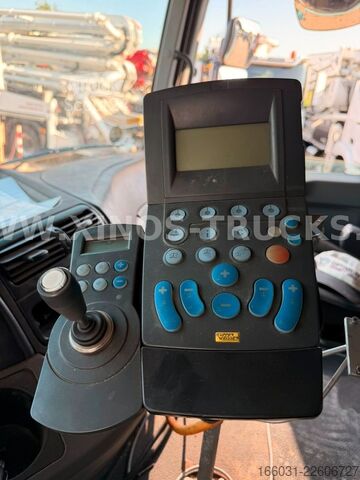 Вантажівка спеціального призначення MERCEDES-BENZ Actros 2646 6X4 Meiller Winter-Schaufel/Streu
